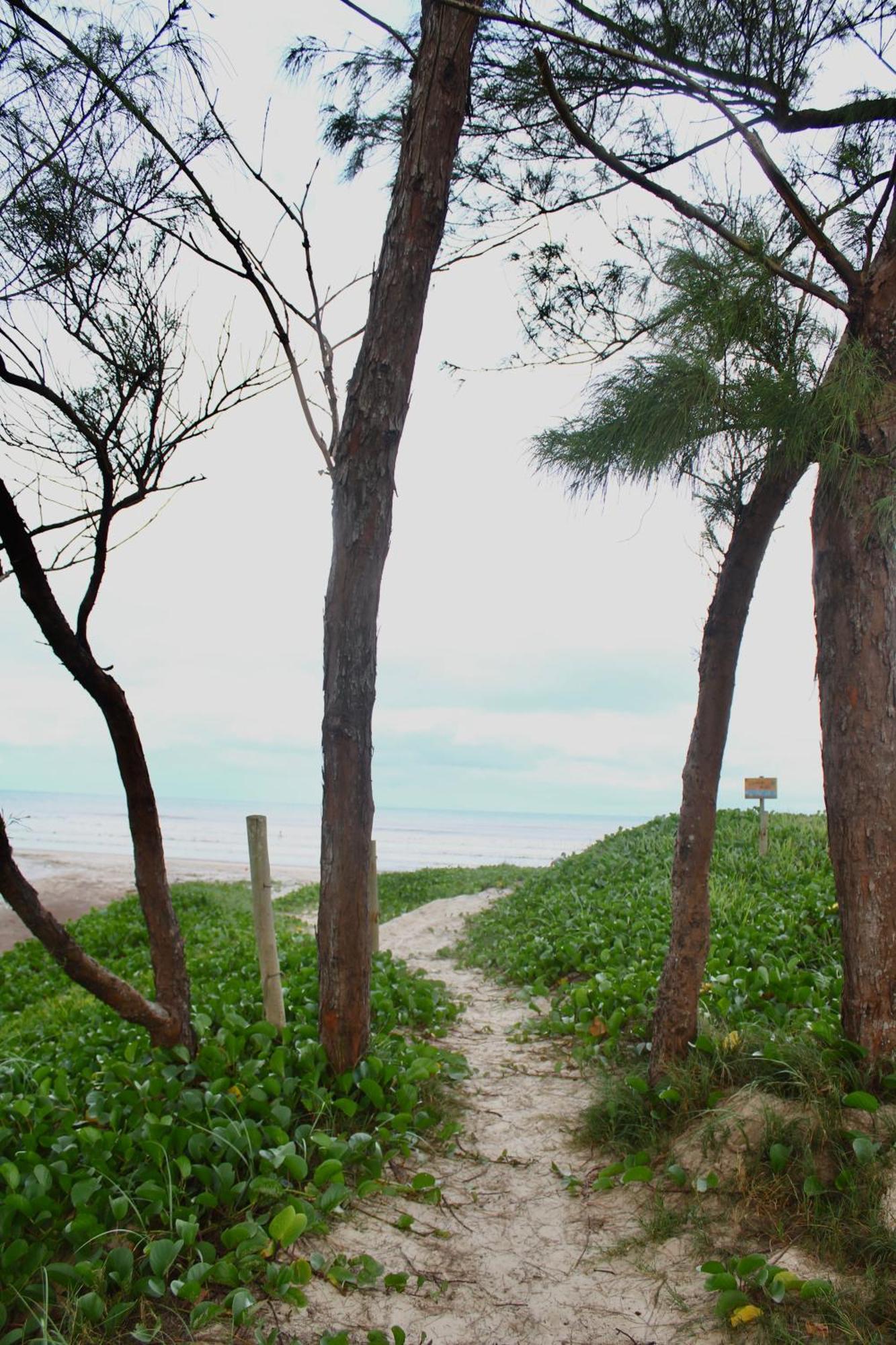 Pousada Recanto Beach House - Cabo Frio - Rj- Unamar- Cond Florestinha - 1 Min A Pe Da Praia Tamoios Exterior photo
